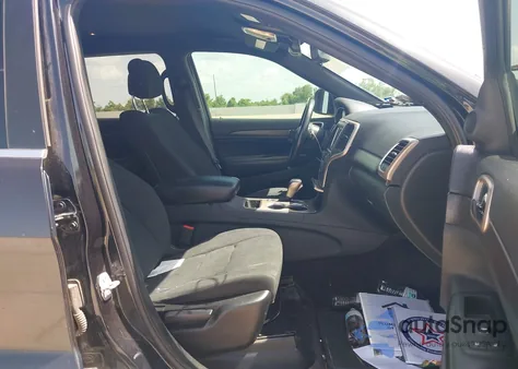 2016 Jeep Grand Cherokee Laredo from USA, damaged, VIN 1C4RJFAG4GC377264